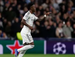 Vinicius Bungkam Kritik dengan Dua Gol dan Assist Lawan Monaco