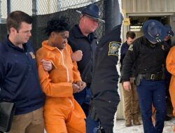 Di sini, mereka akan menemukan bahwa mereka telah berhasil menangkap delapan tahanan dari penjara di Carolina Timur.