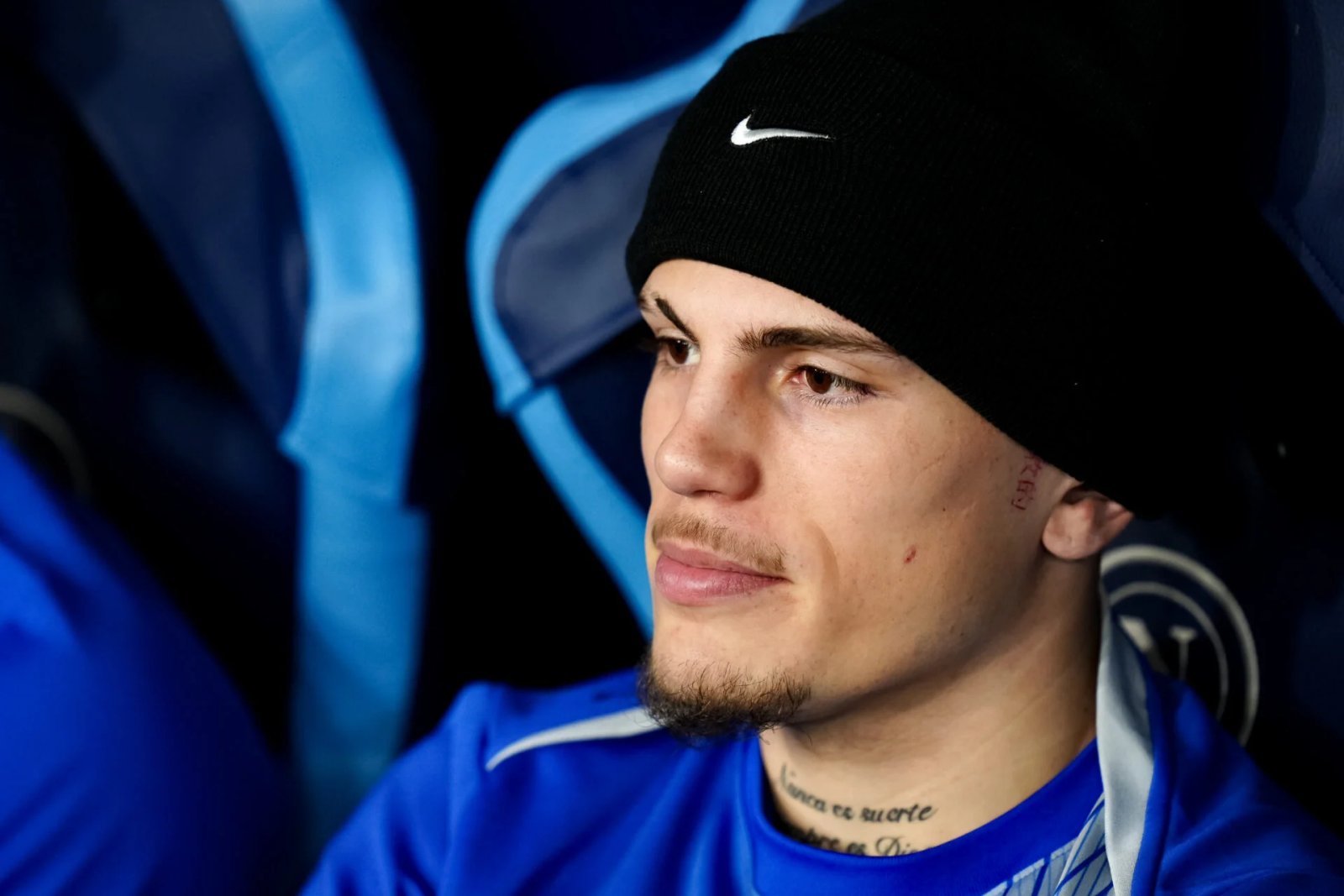 Alejandro Garnacho menghabiskan total £50 juta untuk menjual Manchester United, kalah setengah pertandingan oleh Hook.