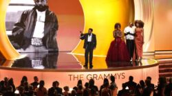 Kendrick Lamar telah melampaui Jay-Z dan menjadi penyanyi rap terlaris yang memenangkan Grammy Awards