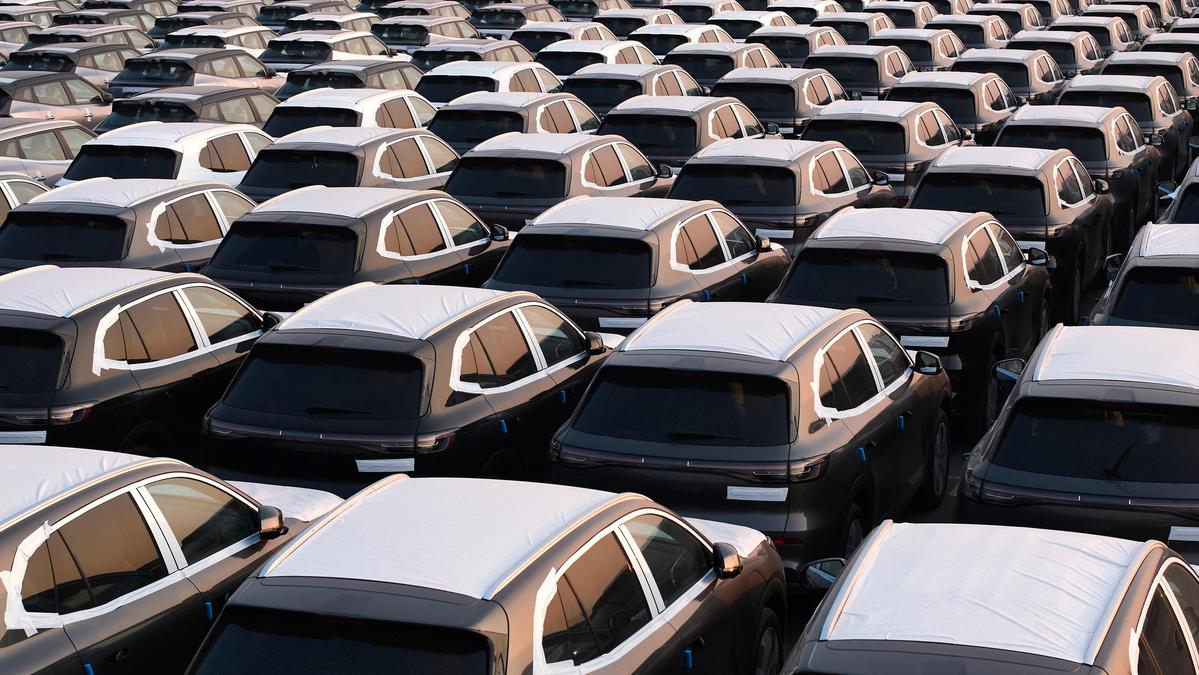 China Menghentikan Mobil Yang Tidak Berpikir Dengan Syarat Ketahanan Lebih Tegas, Laporan