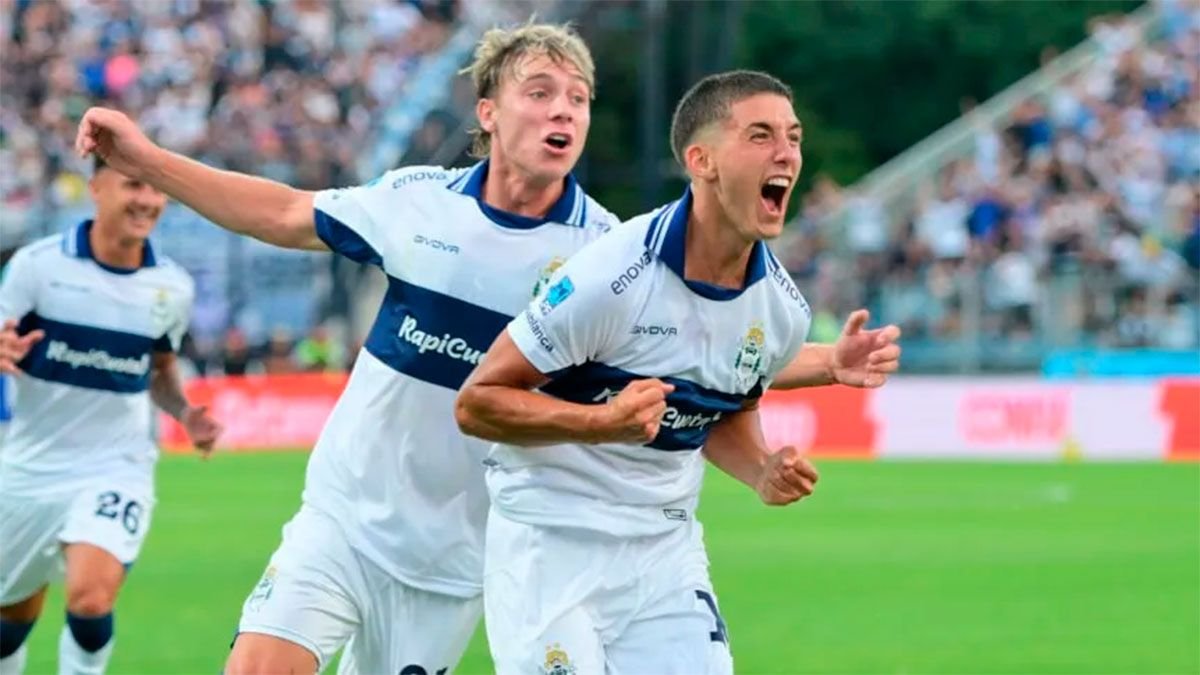 Tim olahraga menyambut Ardo Silva di Laprata, mereka sedang mencari kemenangan pertama dalam pertandingan ini