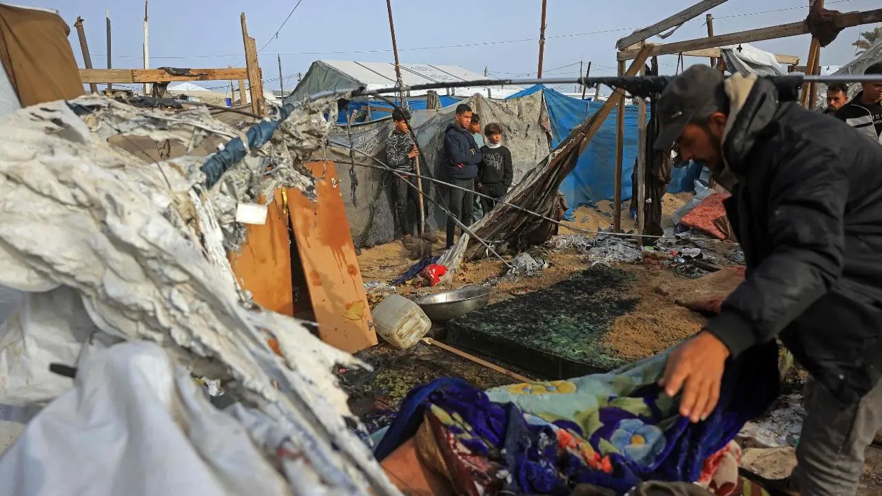 Israel Menembak di Gaza, 12 Orang Tewas, Termasuk Wanita dan Anak-anak