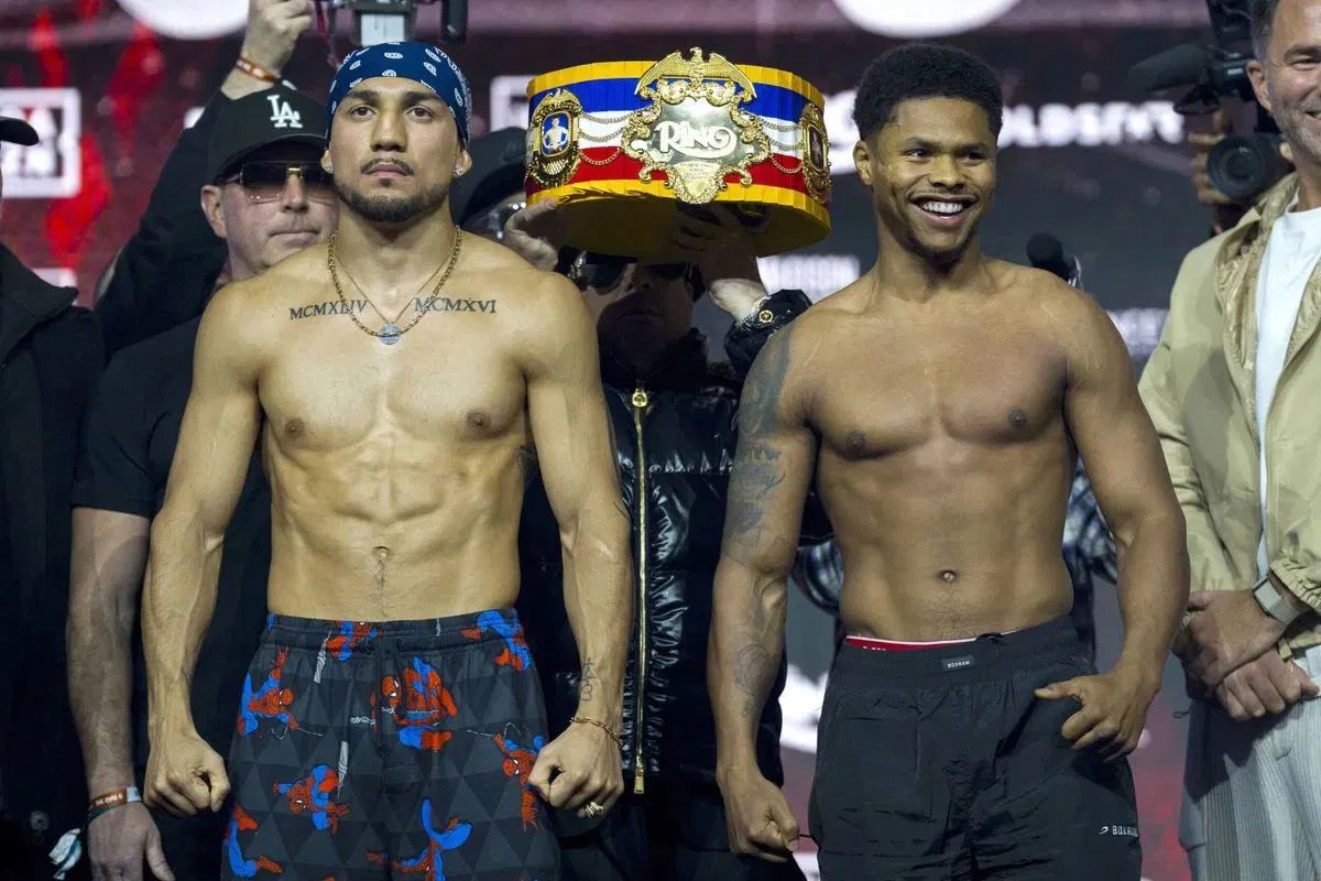 Setelah Shaquille Stevenson kalah dalam pertandingan, ayah Tofimo Lopez melemparkannya ke bawah bus.