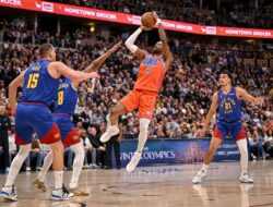 Pada tanggal 5 Januari 2021, Tim Golden State Warriors keluar dari stadion, yang merupakan pertandingan pertama mereka melawan Thunder sejak babak playoff 2025.