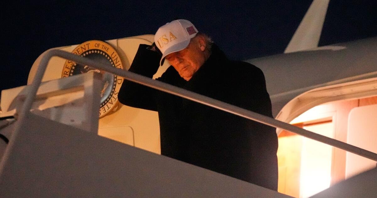 Trump mengatakan Kennedy Center yang rusak akan ditutup selama dua tahun