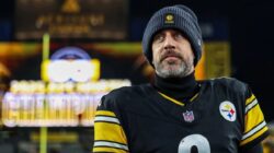 Mike McCazy mendapat berita terbaru tentang kembalinya Aaron Rogers, bahwa Stallions adalah tim yang akan mempertahankan posisi keempat di Alabama.