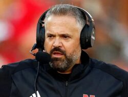 Matt Rule meninggalkan hari-hari istimewa bersama keluarganya untuk melakukan tugas eksekutif di Nebraska, 230 mil jauhnya.