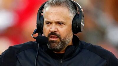 Matt Rule meninggalkan hari-hari istimewa bersama keluarganya untuk melakukan tugas eksekutif di Nebraska, 230 mil jauhnya.