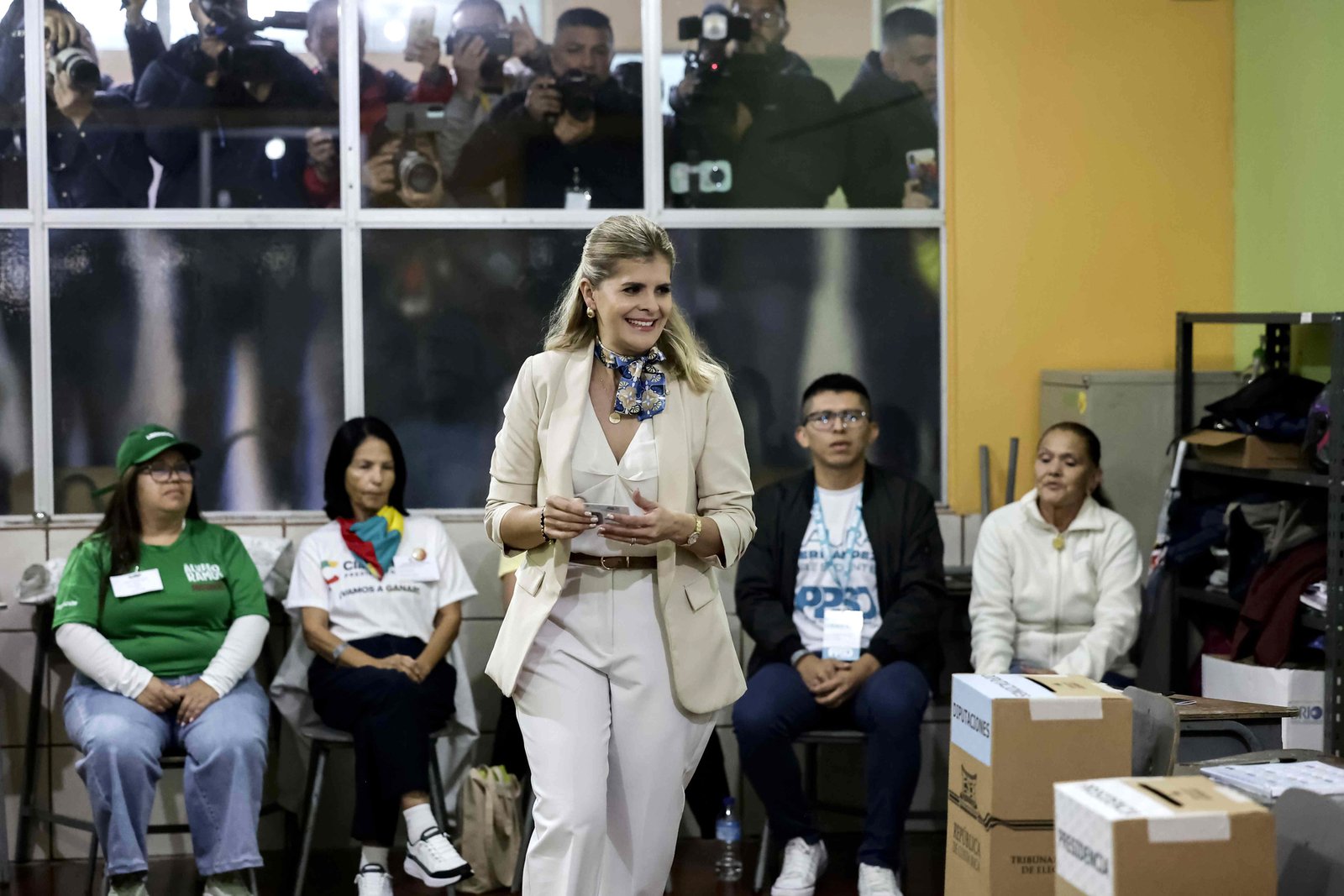 Laura Fernández memimpin dengan 53% suara. 31% meja judi di Costa Rica disensor.