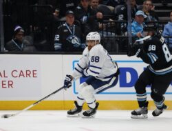 Setelah dihapus, skating terus terbakar