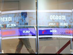 Setelah penurunan anggaran, pasar saham mengalami penurunan lebih dari 1% karena harga pembelian.