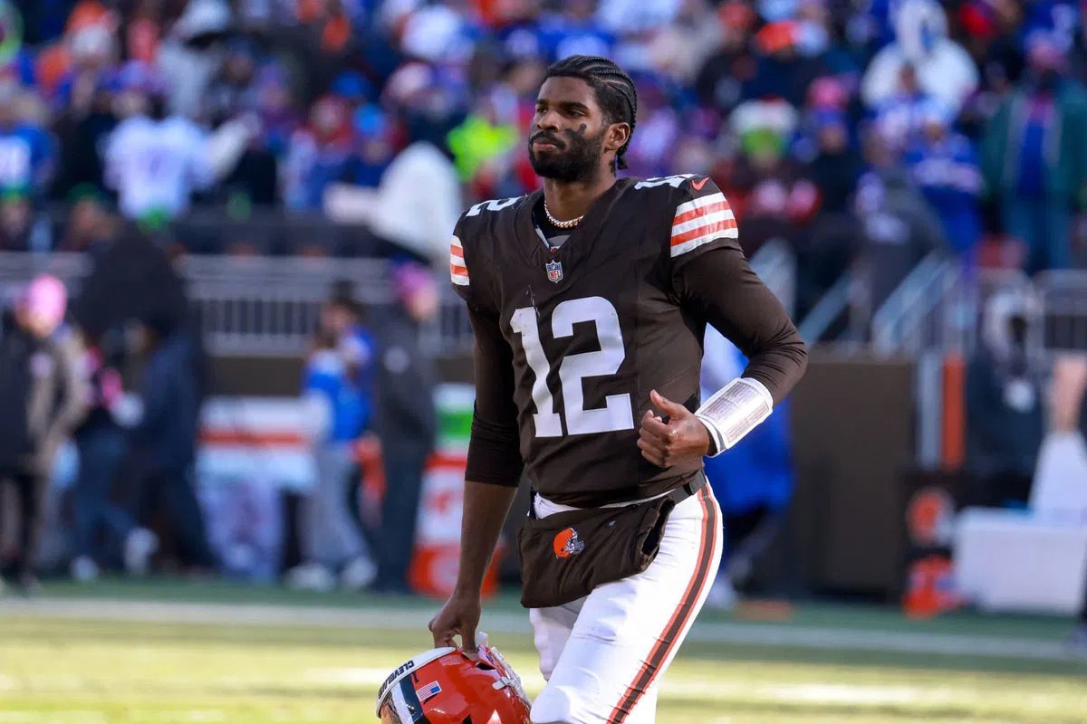 Legenda NFL mengklaim bahwa Shadow Sanders yang berani menyerukan pembatalan Piala Profesional