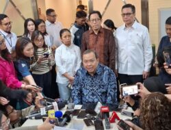 Minggu Ekonomi, CEO BEI dan Ketua OJK mengundurkan diri