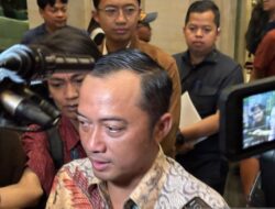 Menteri Luar Negeri mengatakan bahwa Istana Kerajaan menyetujui pengunduran diri ADK OJK