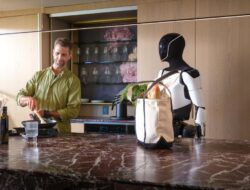 Elon Musk membalikkan rencana Tesla: lebih sedikit mobil, lebih banyak robot