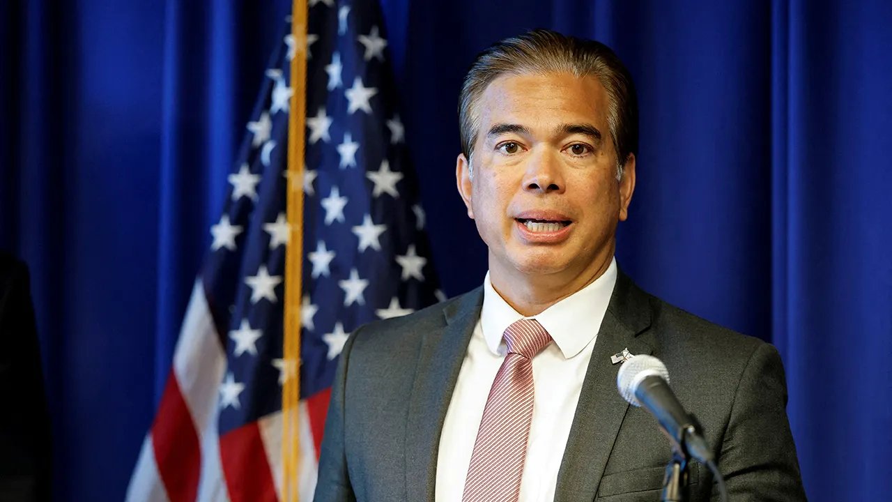 California AG Menuntut Rumah Sakit San Diego untuk Menghentikan Perawatan Seksual terhadap Anak di bawah umur