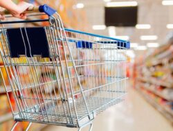 Para pengusaha yang terlatih dalam hal ekonomi terbuka dan konsumsi yang menurun, akan bertaruh pada reformasi tenaga kerja.