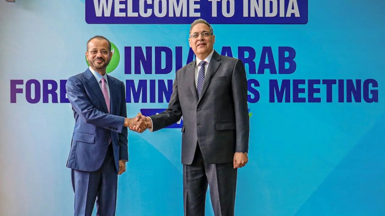 Modi menegaskan dukungan untuk Palestina di pertemuan para pemimpin luar Arab