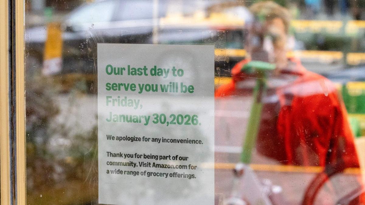 Penurunan pendapatan dalam kekayaan global menjadi rekor terendah