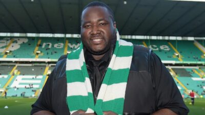 Kunton Aaron, bintang film Blind Side, menderita stroke di belakang tulang belakang