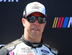 Brad Katherlovsky dari NASCAR berhasil menemukan bom berat dari dokumen Epstein dari Departemen Kehakiman melalui pemeriksaan realitas yang brutal