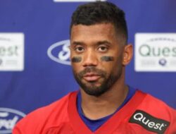 Russell Wilson memecahkan keheningan Jeffrey Einstein, sebuah keputusan yang bijaksana terhadap Seahawks.