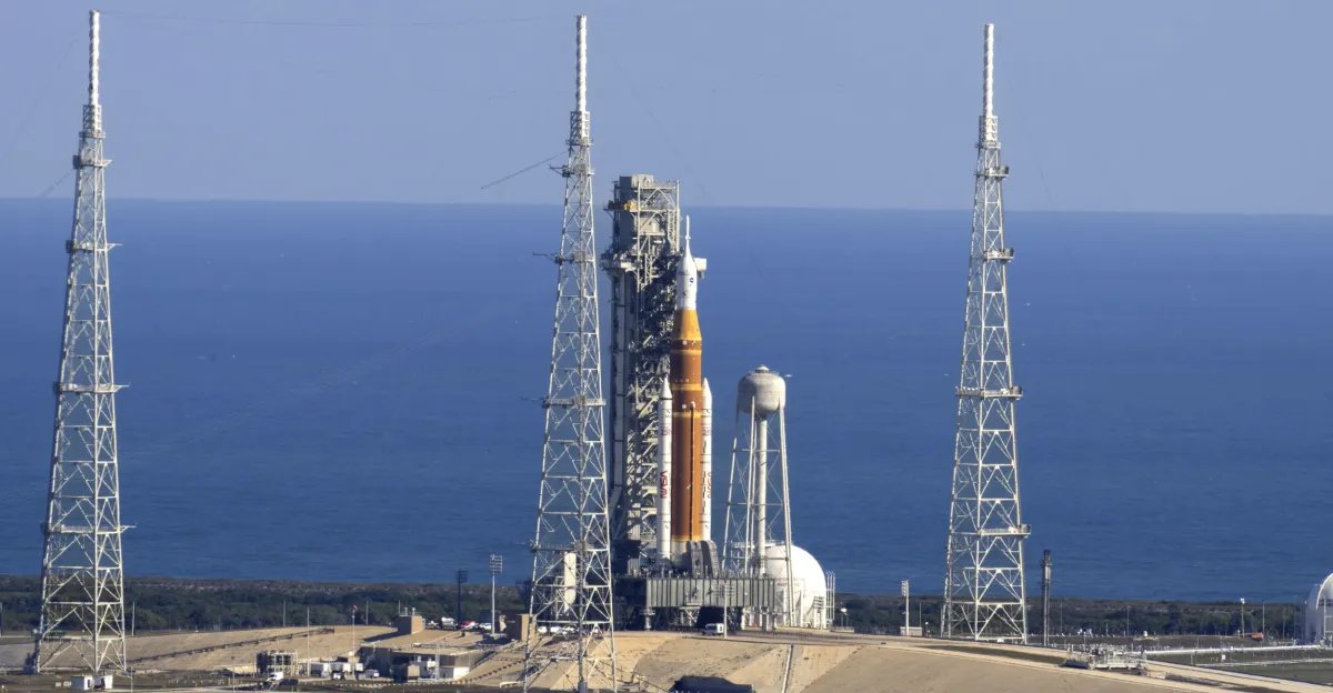 Air dingin di Florida menghalangi peluncuran Arthurian II