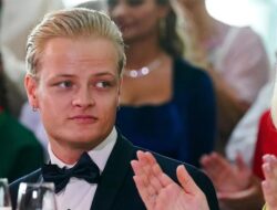 Setelah beberapa tahun, Raja Merit, putra raja Norwegia, dituduh memperkosa.