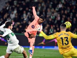 Setelah memenangkan pertandingan di Barcelona, media Spanyol menanggapi momen tak terpisahkan ketika seorang penakut kesempatan, Marcus Rashford, bermain di Barcelona.