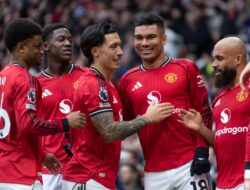 Di mana ia mengatakan bahwa ia adalah pemain yang sangat penting bagi Kobe Maynoon dan tiga bintang Manchester United, Michael Carrick.