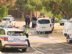 Polisi menanggapi insiden serius di Mott Close, Mosman Park, Perth, menutup jalan dan meminta masyarakat untuk menjauh dari