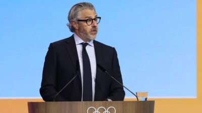 Keluarga besar Los Angeles, CA, meminta maaf atas keterangan referensi yang disampaikan oleh Casey Watermann terhadap Jeffrey Einstein.