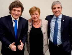 Indonesia akan menghadapi pembayaran pertama tahun ini ke IMF dan berharap untuk melepaskan dana baru.