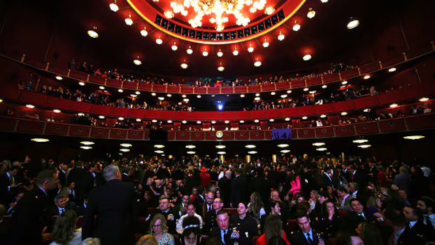 Trump mengatakan bahwa Kennedy Center akan ditutup selama dua tahun untuk renovasi setelah protes seniman