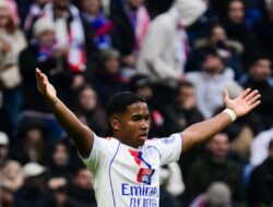 Tidak ada yang menghentikan Hendrik dan Leon