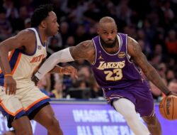 Ozzy Anunobi, Knicks meninggalkan Lakers