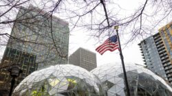 Amazon menggandakan pemotongan gaji untuk Elisenda Vallejo