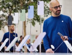 Tim Cook tidak mengecualikan kemungkinan kenaikan harga produk Apple, karena alasan berikut: