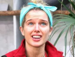 Helen Franken mengungkapkan bahwa dia mendaftar untuk menjadi bintang bintang setelah perceraian, dan alasan sebenarnya untuk menjadi seorang bintang bintang adalah karena dia tidak tahu mengapa dia harus menjadi bintang.