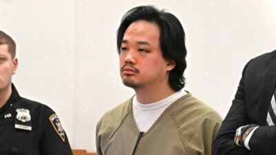 Winston Nguyen, mantan guru di Universitas Santo Tomas, menghadapi tuntutan federal karena tindakan tidak adil