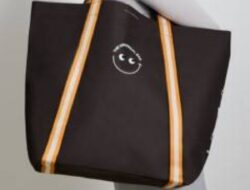 Global Bag yang diproduksi Anya Hindmarch telah tiba di Filipina