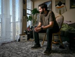 Warga Colorado menaikkan utang untuk mencoba mengatasi kenaikan biaya