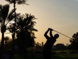 Surat aneh dari pemain profesional PGA Tour membayar $ 89,5 miliar untuk mensponsori tempat di turnamen penting